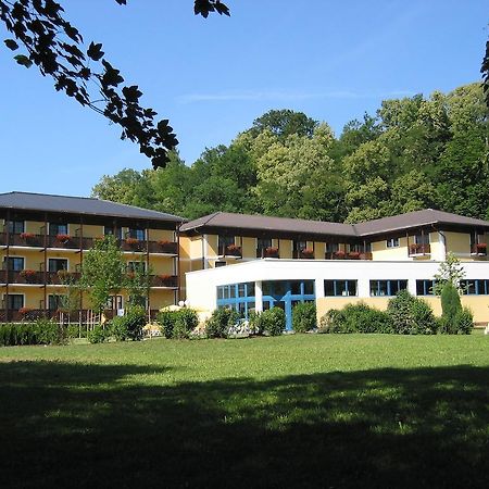 Parkhotel Zur Klause Бад-Халль Экстерьер фото